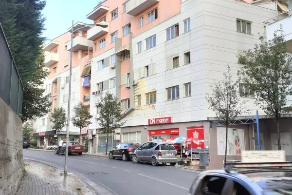 Ambient biznesi me qera 1+1 ne Tirane - 40,000 Leke