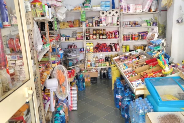 Ambient biznesi me qera 1+1 ne Tirane - 40,000 Leke