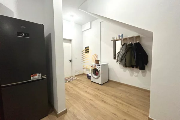 Shtepi me qera Apartament ne Tirane, 1+1, Mobilimi E mobiluar, Pagesa 500  Euro.