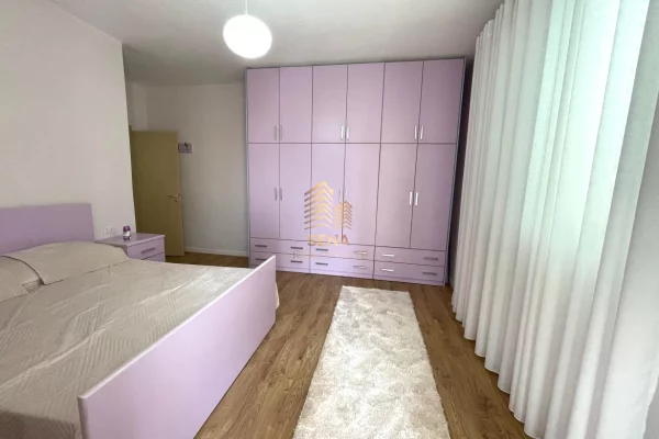 Shtepi me qera Apartament ne Tirane, 2+1, Mobilimi E mobiluar, Pagesa 800  Euro.