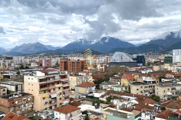 Shtepi ne shitje Apartament ne Tirane, 3+1, Mobilimi Bosh, pa mobiluar, Pagesa 261,000  Euro.