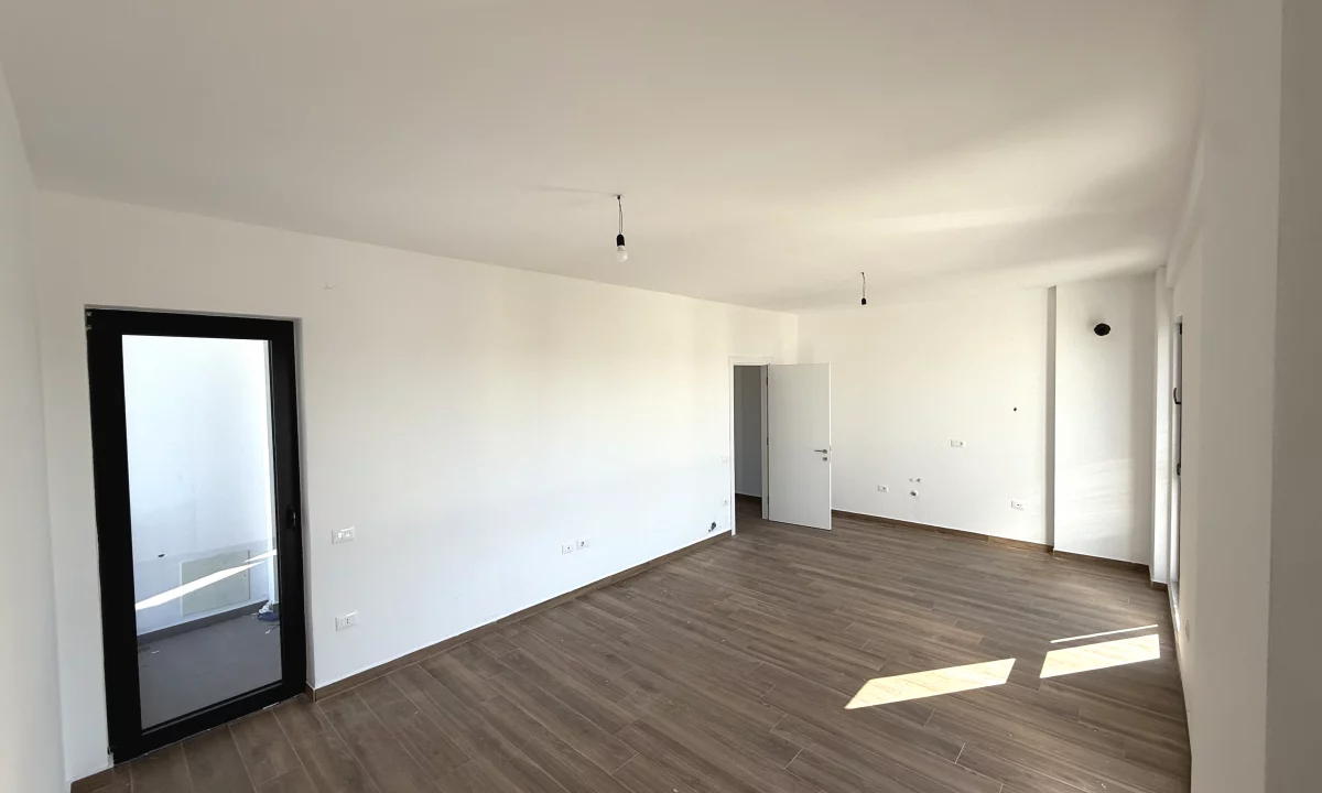 Shtepi me qera Apartament ne Tirane, 1+1, Mobilimi Bosh, pa mobiluar, Pagesa 520  Euro.