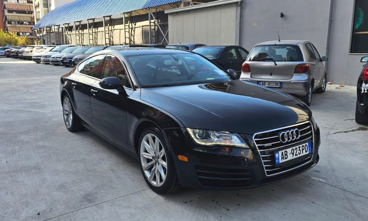 Makina ne shitje ne Tirane, Audi, 2014 Benzine,Kambio Automatik Pagesa 7,999  Euro.
