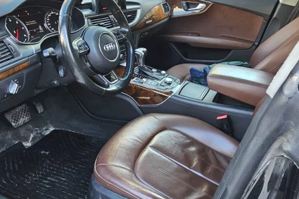 Makina ne shitje ne Tirane, Audi, 2014 Benzine,Kambio Automatik Pagesa 7,999  Euro.