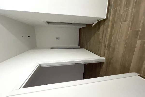 Shtepi me qera Apartament ne Tirane, 3+1, Mobilimi Bosh, pa mobiluar, Pagesa 650  Euro.