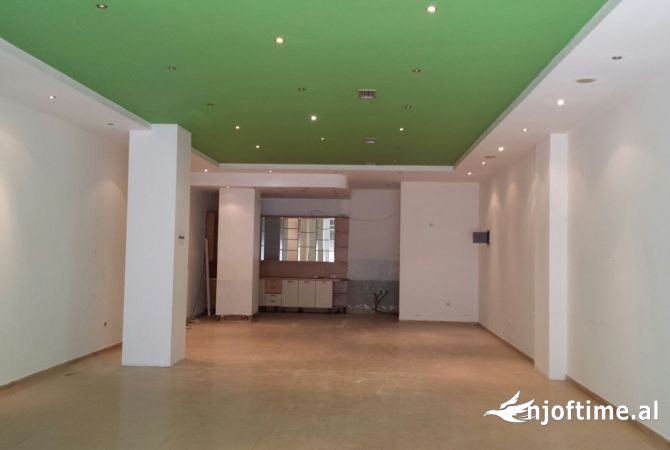 Business Property in Sale 1+1 in Tirana - 375,000 Euro