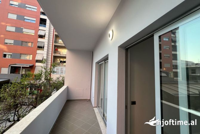 Shtepi ne shitje Apartament ne Tirane, 1+1, Mobilimi Bosh, pa mobiluar, Pagesa 108,000  Euro.