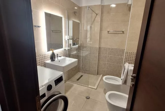 Shtepi ne shitje Apartament ne Tirane, 2+1, Mobilimi E mobiluar, Pagesa 225,000  Euro.