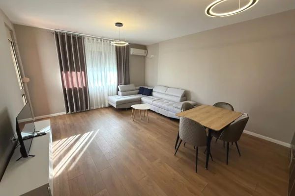 1+1 ne shitje, Vila L, Astir, I Mobiluar Totalisht