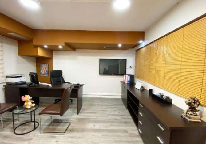 *Jepet Zyre me Qira ne Bllok te Rruga Sami Frasheri