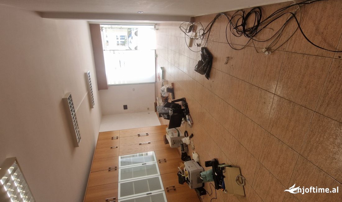 Shitet Njesi sherbimi prane Stadiumit Dinamo, Tirane!