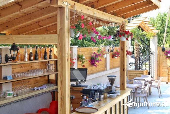 SHESIM KOMPLEKS ME VILA DRURI DHE PISHINE NE POGRADEC! MUNDESI E SHKELQYER INVESTIMI NE TURIZEM!