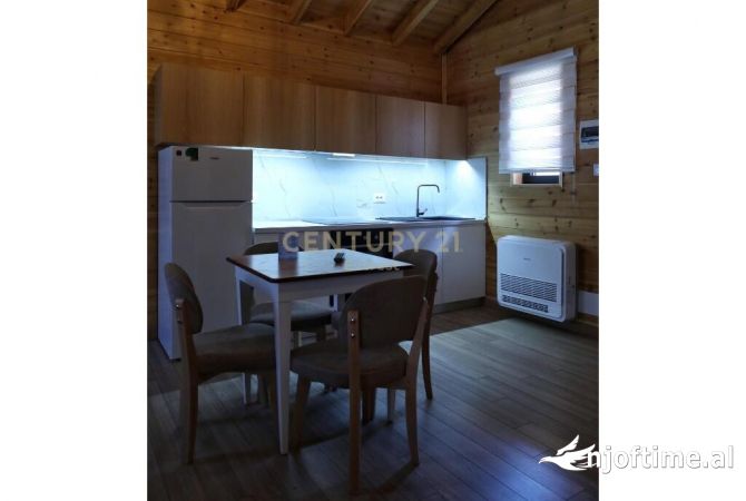 SHESIM KOMPLEKS ME VILA DRURI DHE PISHINE NE POGRADEC! MUNDESI E SHKELQYER INVESTIMI NE TURIZEM!