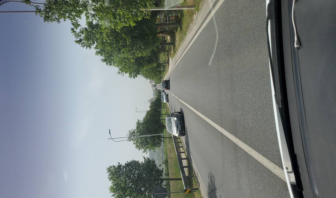 Ofroj sherbime me furgon udhetaresh / kryej transport dhe privatisht