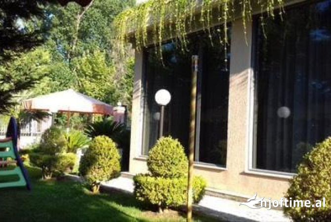 Shitet Hotel ne Plazh Lagja 13, Durres