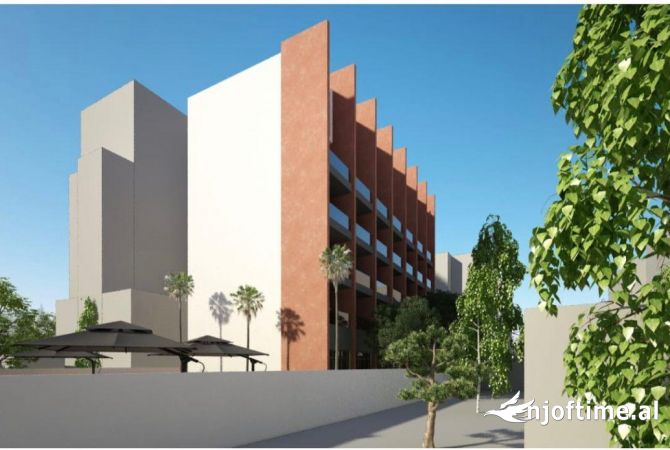 Toke Truall ne shitje ne Iliria lagja 13, Plazh Durres 