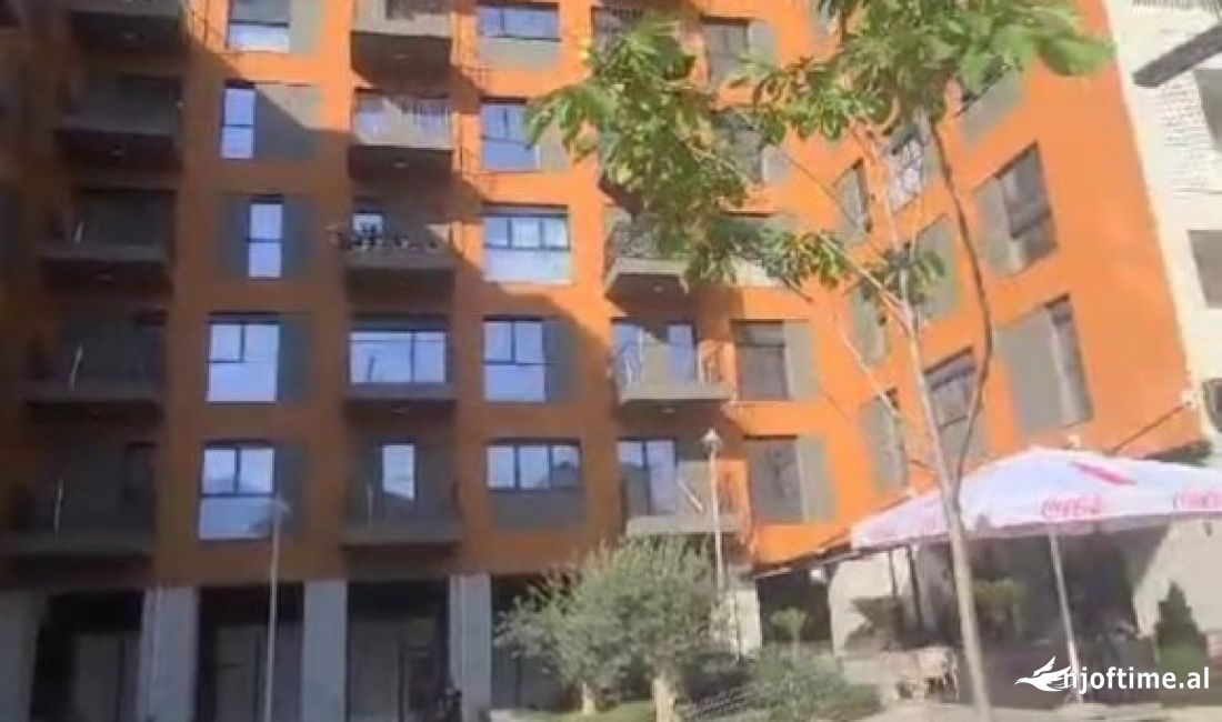 AMBJENT BIZNESI PER QIRA TEK ASL