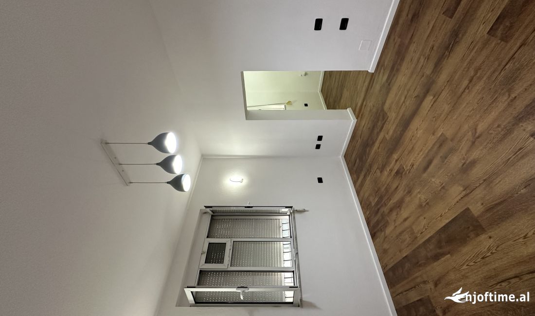 Jepet ambjent me qera prane Gardes