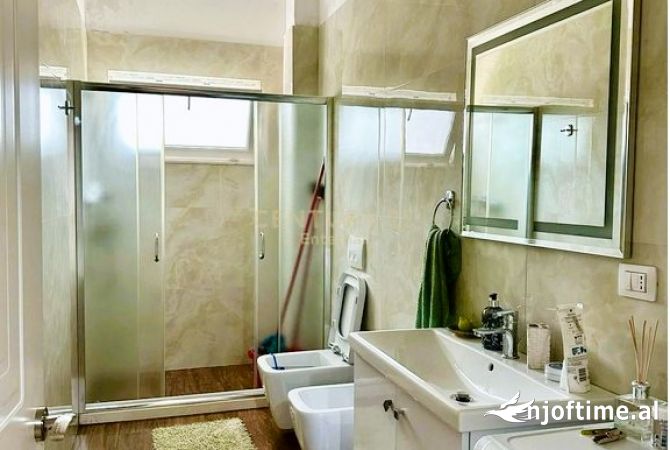 Apartment for sale in Tirana 2+1, Furnished