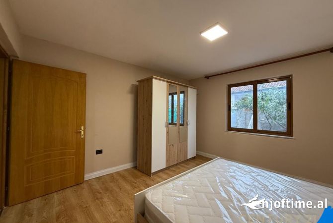 Shtepi me qera Apartament ne Tirane, 1+1, Mobilimi E mobiluar, Pagesa 350  Euro.
