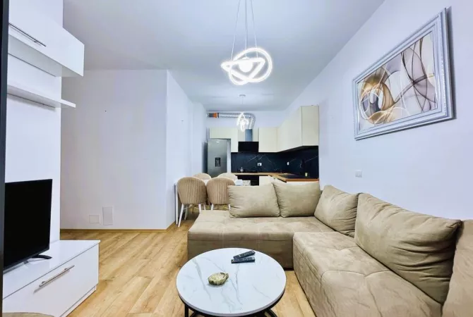 Shtepi ne shitje Apartament ne Tirane, 2+1, Mobilimi E mobiluar, Pagesa 160,000  Euro.