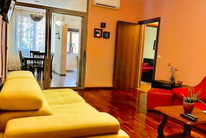 Shtepi ne shitje Apartament ne Tirane, 2+1, Mobilimi E mobiluar, Pagesa 155,000  Euro.
