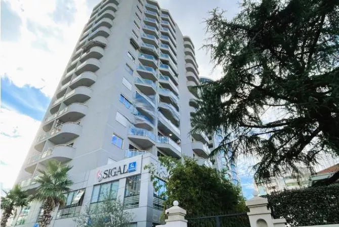 Business Property for Rent 3+1 in Tirana - 3,000 Euro