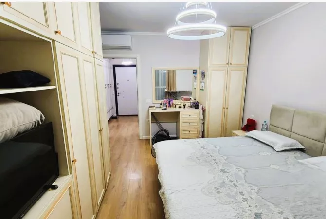 Shitet apartament 1+1 ne YZBERISHT