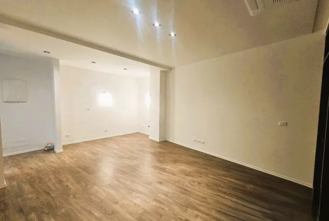 Business Property for Rent 3+1 in Tirana - 870 Euro