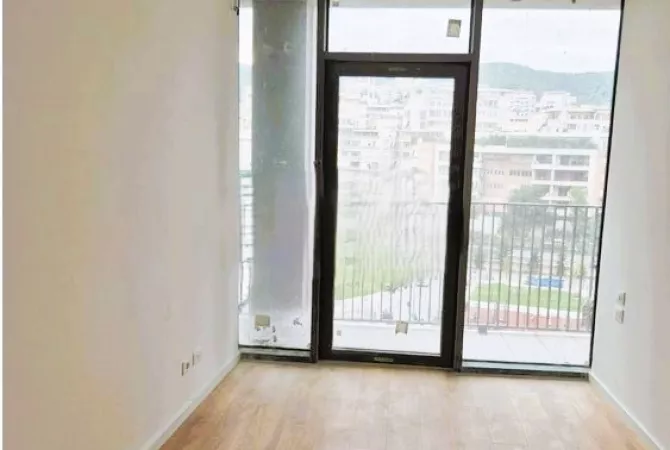 Business Property for Rent 3+1 in Tirana - 1,900 Euro