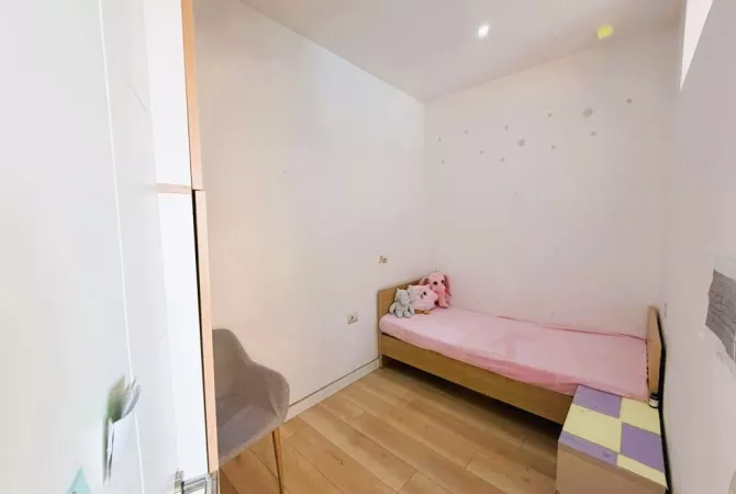 Shtepi ne shitje 3+1 ne Tirane - 250,000 Euro