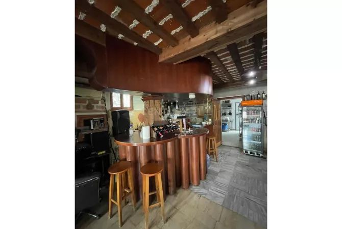 Business Property for Rent 2+1 in Tirana - 2,500 Euro