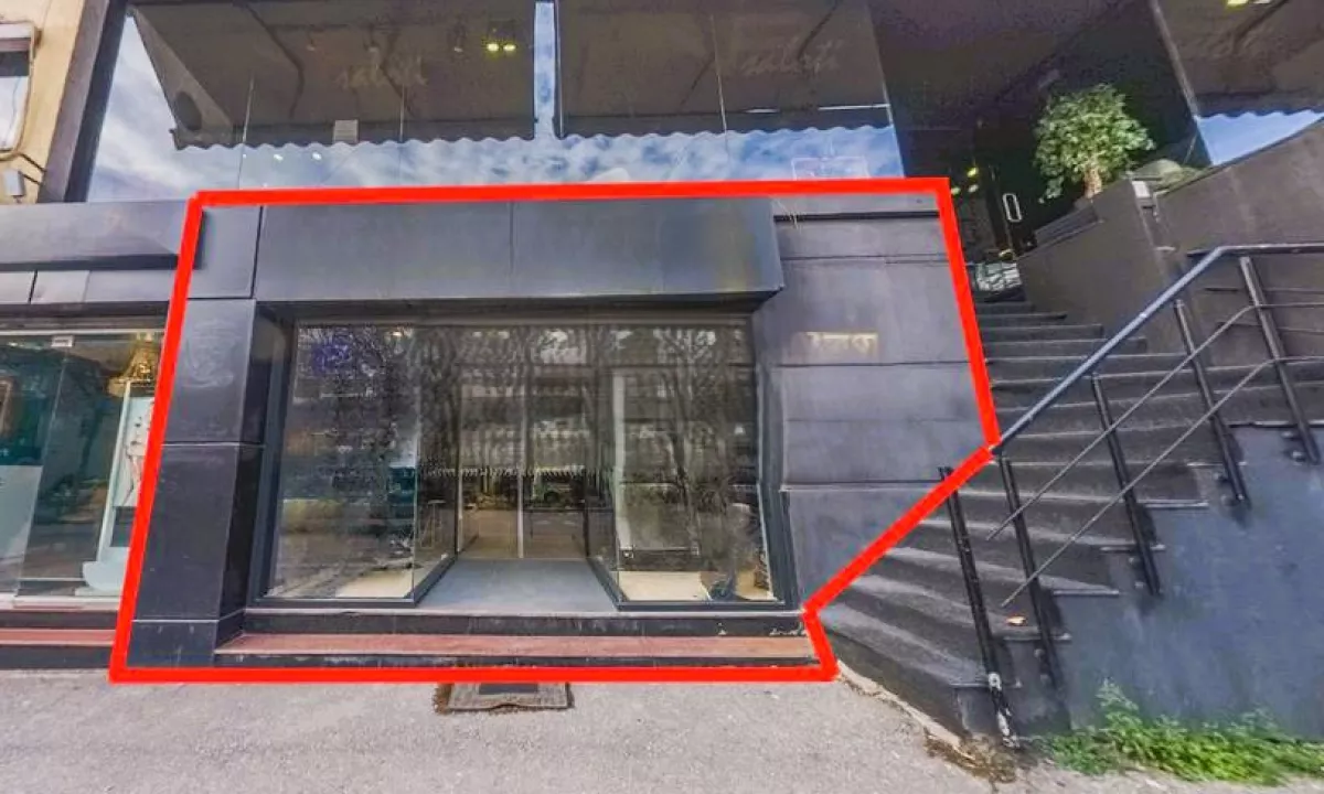 Jepet per qera dyqan tek sheshi wilson 