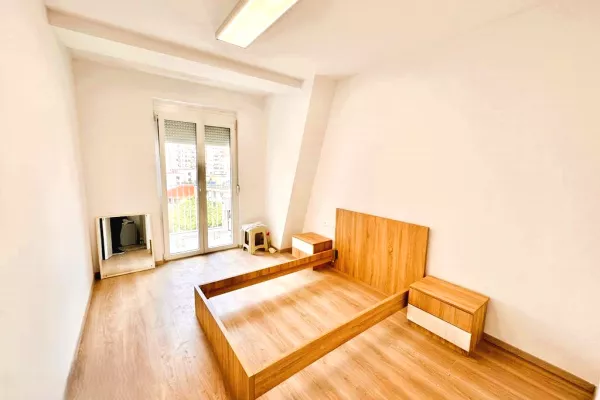 Business Property for Rent 3+1 in Tirana - 1,500 Euro