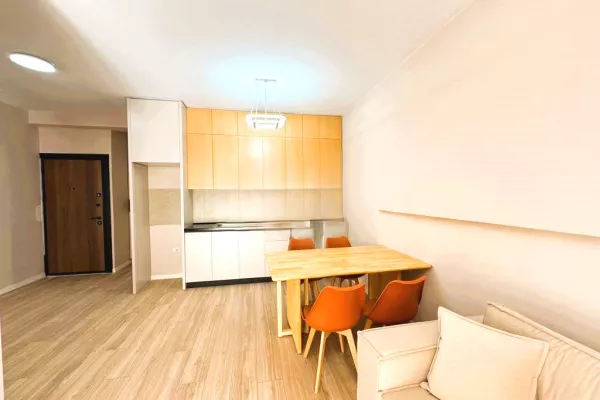Shtepi ne shitje Apartament ne Tirane, 2+1, Mobilimi E mobiluar, Pagesa 125,000  Euro.