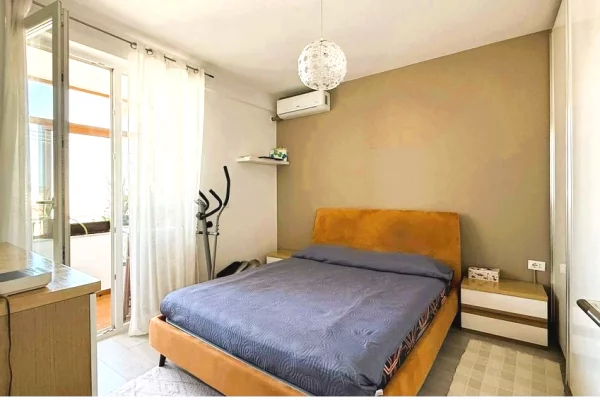 Shtepi me qera Apartament ne Tirane, 2+1, Mobilimi E mobiluar, Pagesa 550  Euro.