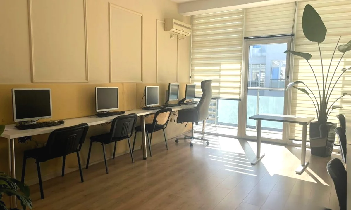 Zyre Moderne me 6 ambjente pune per Qira ne Kika 2, Komuna e Parisit