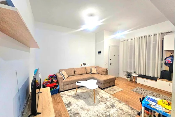 Shtepi ne shitje 1+1 ne Tirane - 106,000 Euro