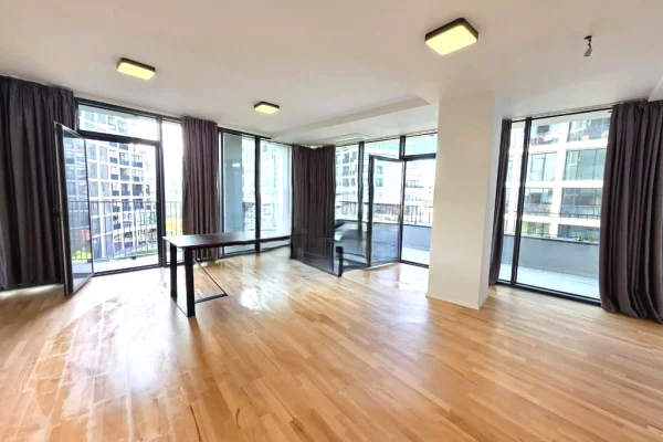 Business Property for Rent 3+1 in Tirana - 1,850 Euro