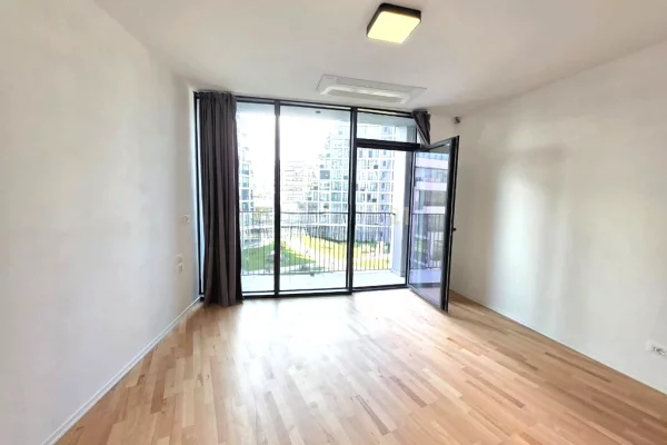 Business Property for Rent 3+1 in Tirana - 1,850 Euro