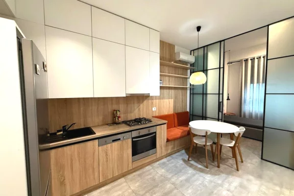 Shtepi ne shitje 2+1 ne Tirane - 165,000 Euro