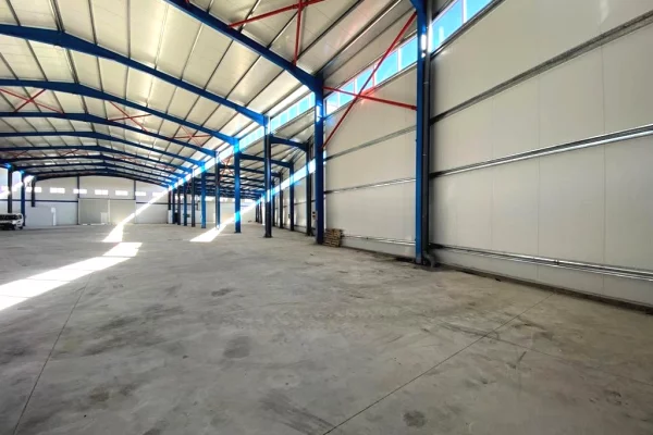 Business Property for Rent 4+1 in Tirana - 4,000 Euro