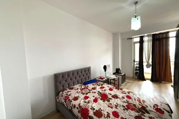 Shtepi ne shitje Apartament ne Tirane, 2+1, Mobilimi E mobiluar, Pagesa 155,000  Euro.