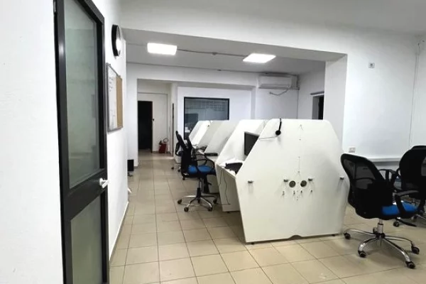 Business Property for Rent 3+1 in Tirana - 750 Euro