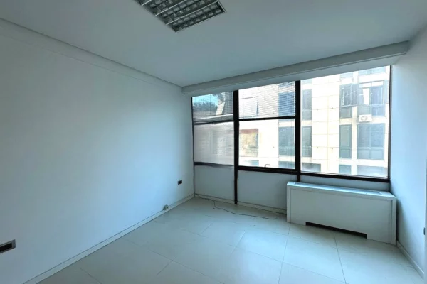 Business Property for Rent 3+1 in Tirana - 1,500 Euro