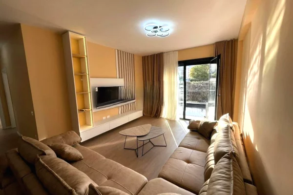 House for Rent 2+1 in Tirana - 1,300 Euro