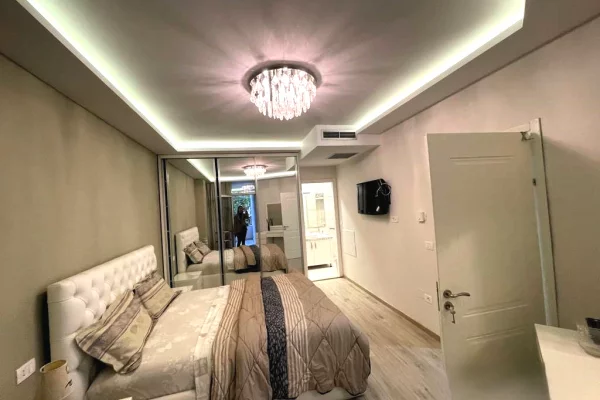 Shtepi me qera Apartament ne Tirane, 2+1, Mobilimi E mobiluar, Pagesa 1,300  Euro.