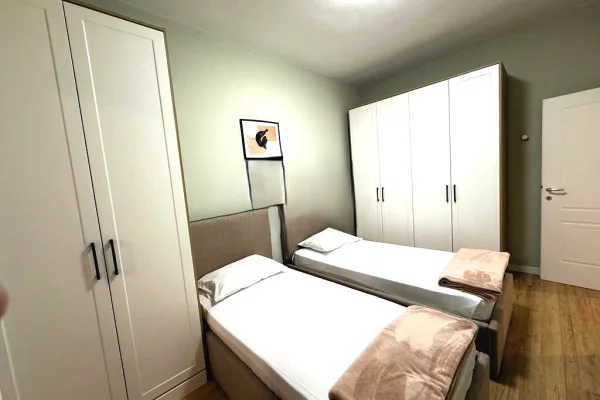 Shtepi me qera Apartament ne Tirane, 2+1, Mobilimi E mobiluar, Pagesa 600  Euro.