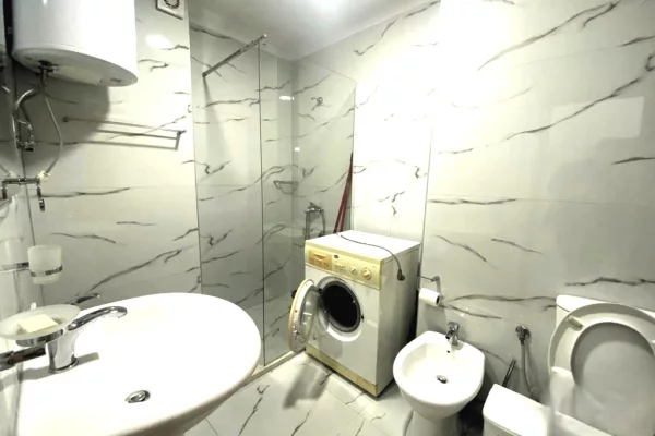 Shtepi me qera Apartament ne Tirane, 1+1, Mobilimi E mobiluar, Pagesa 500  Euro.