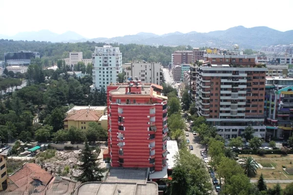 Business Property in Sale 1+1 in Tirana - 450,000 Euro
